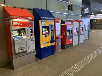 nalejmizupy - Kiedy masz 5 szwagrów produkujących biletomaty ¯\(ツ)/¯ 
#metro #warszaw...