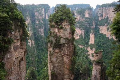 neufrin - W środkowych Chinach, w prowincji Hunan natura wytworzyła niezwykłe formacj...