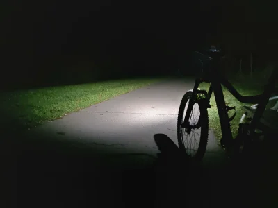 chosenon3 - Gdyby ktoś miał jeszcze wątpliwości jakie oświetlenie wybrać na rower. Co...