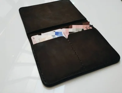 DooWo - Minimalistyczny portfel wykonany z bardzo ciekawej skóry, a mianowicie crazy ...