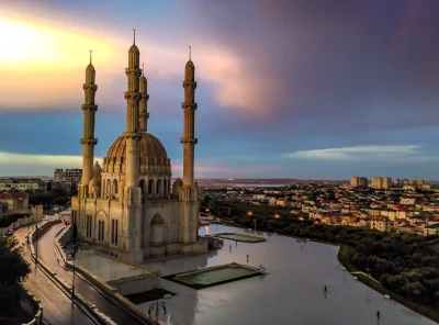 F.....o - Meczet Hajdara, Baku.
#azerbejdzan #kaukaz #bojowkaislamska