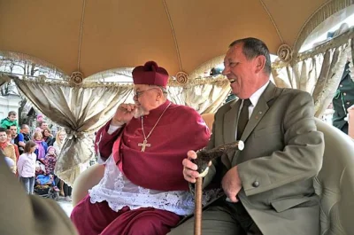 t.....l - #dobrazmiana #kosciol #bekazkatoli
Minister Szyszko wraz z biskupem Dydycz...