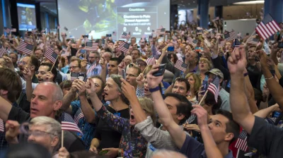 r.....7 - NASA świętuje największe zbliżenie sondy New Horizons do Plutona
Autor zdj...