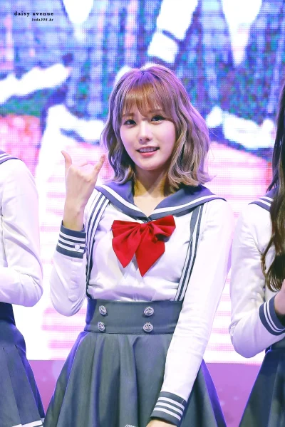 XQ2PFYhhrrxO - #luda #wjsn 
#koreanka