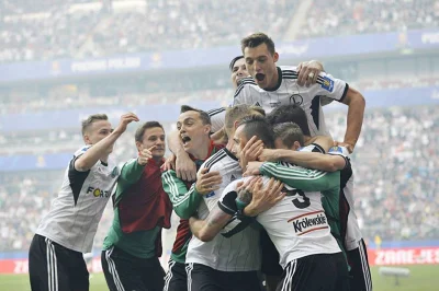 Guti37 - (L)egia zwycięzcą Pucharu Polski!!!
#pilkanozna #sport #legiawarszawa