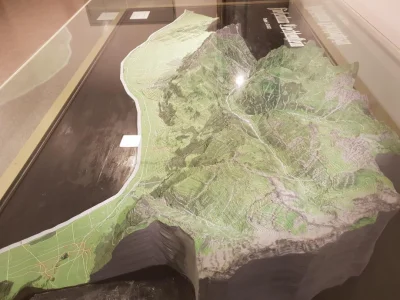 Cukrzyk2000 - Liechtenstein w skali 1:10 000
#ciekawostki #mapy #mapporn #gruparatow...