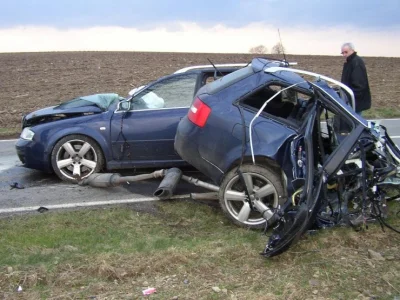 eloar - @world: czy rzeczywiście autopilot 'spowodował' wypadek, czy mu nie zapobiegł...