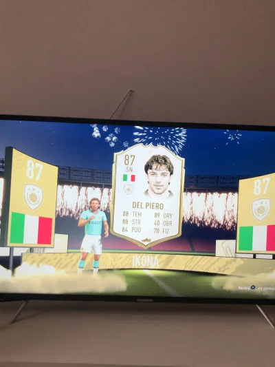 Wosiuu - I jest pierwsza ikona w 20 :) paczka za 35k za sbc ligowe ( ͡° ͜ʖ ͡°) w tym ...