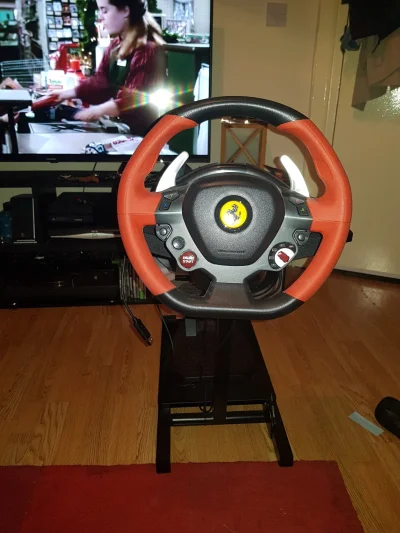 dwakotykastrowane - Jakiś mirek z #londyn chętny na kierownicę Thrustmaster Ferrari 4...