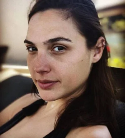 V.....s - #wonderwoman
#galgadot
#nomakeup
#logikarozowychpaskow
#fuckablejewishg...