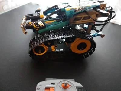 Wyjadacz-05 - #legotechnic 
#lego dla mnie jak na razie najlepszy zestaw