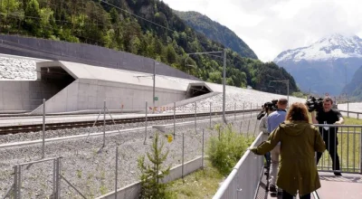 SynGromu - Szwajcaria: otwarto najdłuższy tunel kolejowy na świecie. Ma aż 57 km - W ...