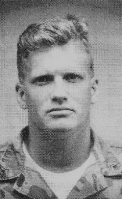 g.....2 - Drew Carey w młodości służył w Marines. Nie do poznania.

#whoselineisitany...