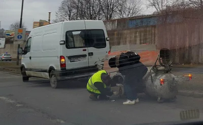 goferek - NO DOBRA MONDRALE KTURY MI POWIE CZY TE KOŁO SIE URWAŁO BARDZIEJ W LUBLINIE...