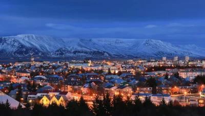 Bartholomew - @Jendrasss: Zależy jakim wybrzeżu. W Reykjaviku są.