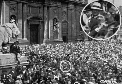 s.....w - Zdjęcie zrobione 1 sierpnia 1914 roku tłumowi zebranemu na placu w Monachiu...