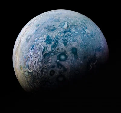 Sosabowski - #kosmos #jowisz 
Sonda Juno dostarczyła nowych zdjęć Jowisza. #kosmosbon...