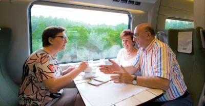 geekmaster - Ewka rozmawia ze "zwykłymi" polakami w Pendolino. Niech tak wsiądzie do ...