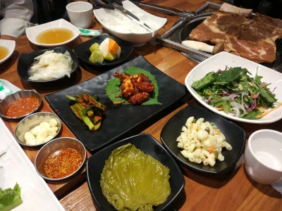 kotbehemoth - Najlepsza kolacja od dawna. Koreańskie żarcie to nadjedzenie. Cieszy gę...