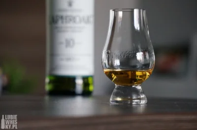 lubiewhiskypl - Jedna z bardziej dymnych whisky ever, która powinna znaleźć się na wy...