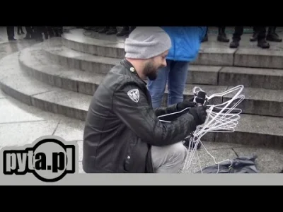 Max_Koluszky - Metaforyczna przedsiębiorcza pyta.pl wybrała się na protest anty-antya...