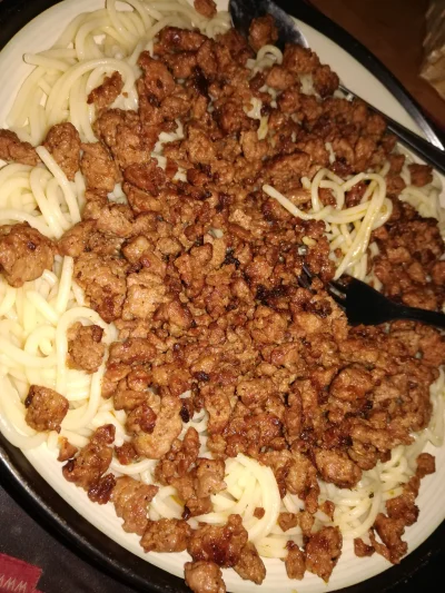 Helonzy - Pierwszy raz zrobiłem spaghetti xd
#gotujzwykopem #segotuje