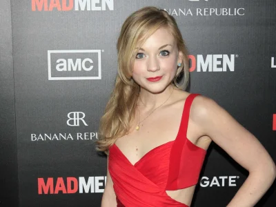 M.....u - #twd #thewalkingdead #ciekawostki 

Emily Kinney, grająca Beth, ma 29 lat :...