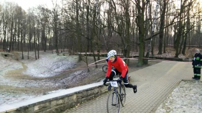 Mortal84 - Tamte fotki są zmanipulowane, @fixie całą trasę jechał tak:
SPOILER