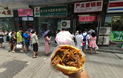 kotbehemoth - Trochę chińskiego jedzenia, bo dawno nie było ;)
Chińska kanapka - buła...