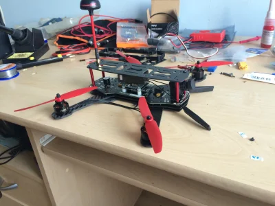 saldatoreafilo - Powoli się wyłania bestia ( ͡° ͜ʖ ͡°) 

#drony #budujedrona #fpv #rc