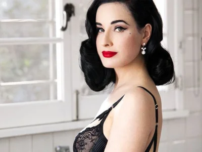 leedss - Dita von Teese to nad kobieta.
#takaprawda #ladnapani