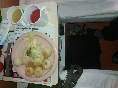 Kwassokles - #szpital #zdrowie #jedzenie jak widać kluski śląskie polane jakims bezsm...