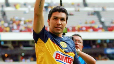 tyloo - Salvador Cabanas - piłkarz, którego postrzelono w głowę i wrócił na boisko.
...