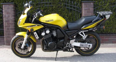 bababysiejednakprzydala - #motocykle #sprzedam #bababuduje

Sprzedam Yamahę FZS 600...