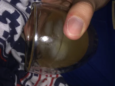 fuKlanAdraHrepuS - @compix: zdrówko! Burbon z sokiem z cytryny i lodem