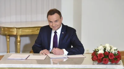 Ranage - @lugal: Andrzej Duda w czasie otwartego wykładu Erdogana, Stambuł 2014