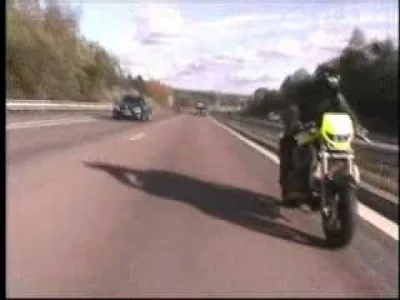 Masterczulki - @szycho1992: Ghost Rider przy 300 to na tylne koło stawia (ale busę tu...