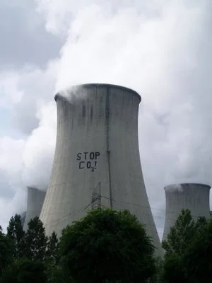 Mr--A-Veed - Zaraz zlecą się eko-aktywiści(terroryści) i napiszą wielkie "STOP CO2!",...