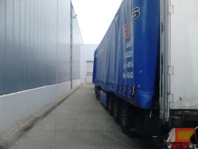 Q.....y - Zaraz rozladunek i powrót, więc kontynuuje bycie mirkowym drajverem, tym ra...