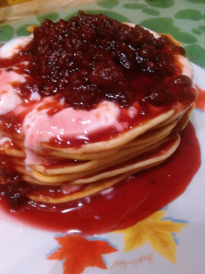 Twinkle - @harakiri888: się spodobało, to jednak wrzucam na główny pancakes z przepis...