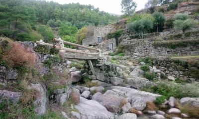 Malybialyobloczek - Praia Fluvial de Vila do Carvalho