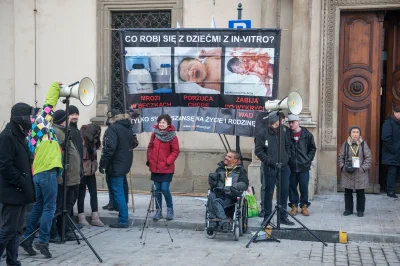 misjaratunkowa - Antyaborcjoniści zabrali się dziś w Krakowie za obrzydzanie in-vitro...