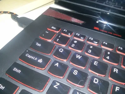 Pieron - Popsuł mi się w laptopie Lenovo Y50 klawisz "tab" - w klawiszu wyłamał się m...