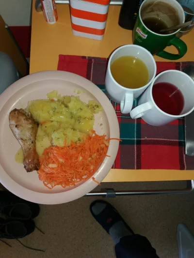 Kwassokles - #szpital #jedzenie #zdrowie i po obiedzie ziemniaki sos surówka z marchw...
