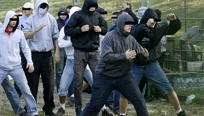 rkolo - chodźcie chodźcie 
- chłopaki już czekają i nie mogą się doczekać...