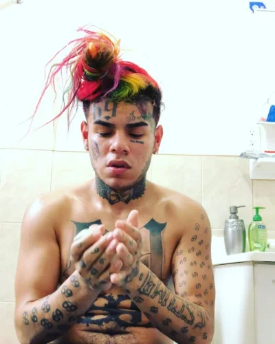 ShadyTalezz - król nowego jorku przygotowuje się na pobyt w więzieniu
#rap #6ix9ine