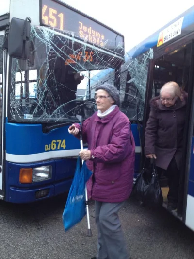 MokrySuchar - Fajnie jebło jak się siedziało w autobusie ( ͡º ͜ʖ͡º)



#krakow #mpkkr...
