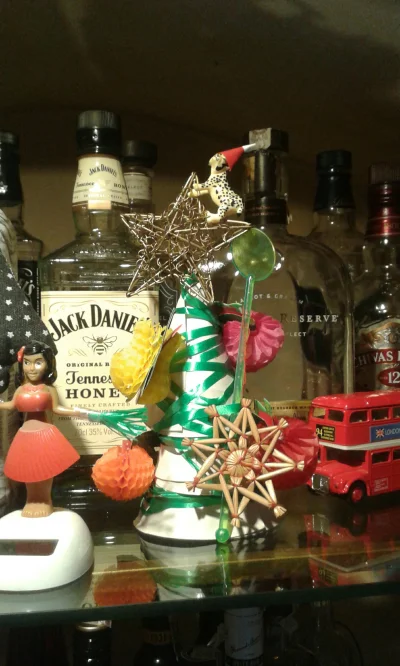 czeburashka - Taką choinkę poczyniłam w #pracbaza #bartender Santa Cheetah xD ( ͡º ͜ʖ...