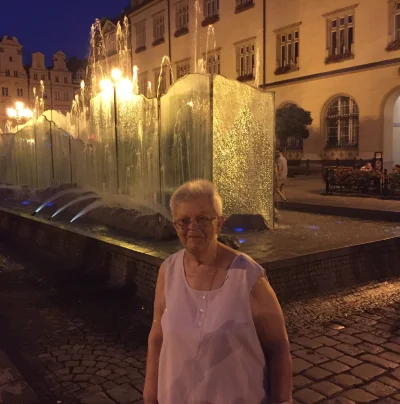 b.....9 - Moja Babcia jakoś tydzień temu zobaczyła ponownie Wrocław po około 50 latac...