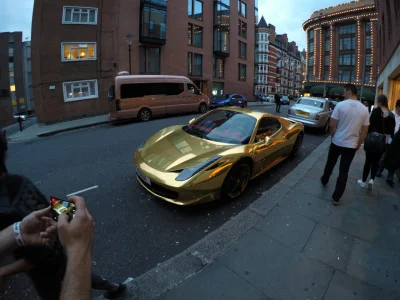 jokeress - Jest mniej złoty niż Ferrari które widziałem w Londynie